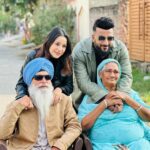 Shehnaaz Kaur Gill Instagram - dada dadi ❤️❤️❤️❤️