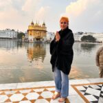 Shehnaaz Kaur Gill Instagram - waheguru ji 🙏 Golden temple, Amritsar, Punjab