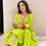 Shehnaaz Kaur Gill Instagram - Positive Vibes only!!! ♥️💚💚 Thank you to the most talented designers @abujanisandeepkhosla for this gift. ✨