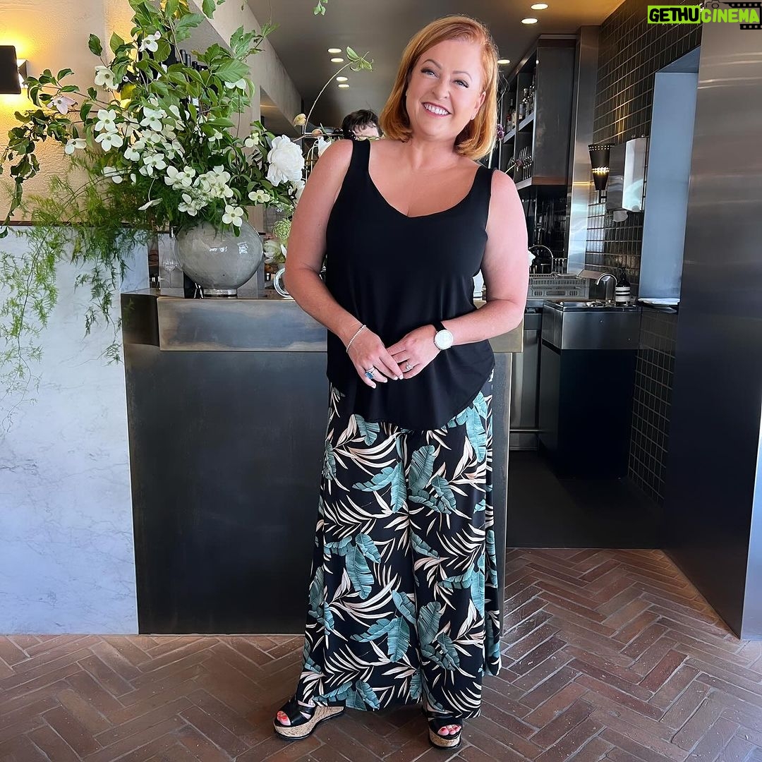 Shelly Horton Instagram - What an inspiring day! I was thrilled to MC an intimate @audiaustralia lunch and interview eight time world surf title holder @stephaniegilmore Steph was so down to earth and generous with her stories and time. Steph hasn’t ruled out going for the ninth world title. I think she’ll get it! They were only 23 people at lunch so it felt intimate and exclusive. @bistro_livi_ lived up to the hype of two hats and regional restaurant of the year. Thanks to @tanimoony for recommending me and chrissierose for putting on such a fabulous event. Loving my new @leinaandfleur pants and top (gifted) #MC #stephaniegilmore #audi #VIP