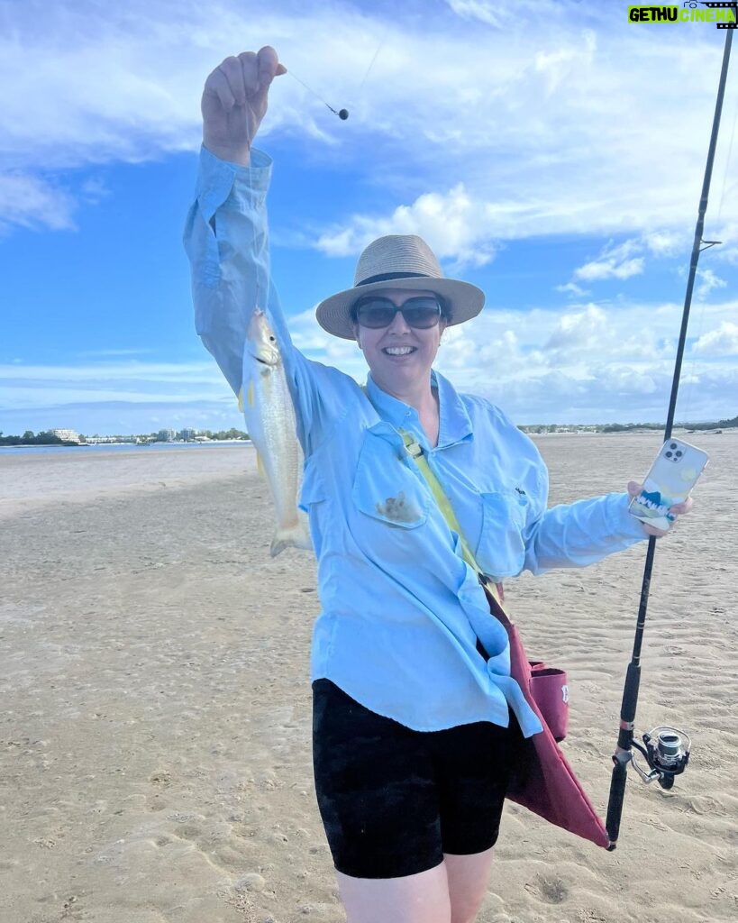 Shelly Horton Instagram - Gone fishin’ Some well needed R&R with my family on the Sunshine Coast. I love fishing and whiting is my favourite fish to eat! Brilliant day with Dad and my cousin @courtneysowter (who managed to our fish us all with largest whiting, a flathead and a bream!) 27 fish! We’re going again tomorrow! Then it will be fish tacos and margaritas tomorrow night! #familytime #fishing #whiting #relaxing Noosa River