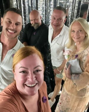 Shelly Horton Instagram - I put this in stories but decided it was grid worthy so it can be referenced for years to come…

Fun night with @darrenpalmerofficial @oduvillard and his Mum.

BUT special shout out to my husband Darren for throwing creepy magician vibes in the background.

Slide across to see his grid worthy pose!