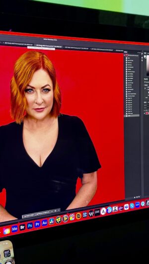Shelly Horton Instagram - Don’t you hate people who say “Big new project coming but I can’t tell you about it yet!”

Well guess what that’s me now. Yes I hate me too.

All will be revealed soon. But in the meantime yesterday was a brilliant day filming promos in our home studio with my talented husband and HMU by @withphilippa 

Fresh hair colour by @laurie.creative @thelofthairsalon and classic dresses by @leinaandfleur