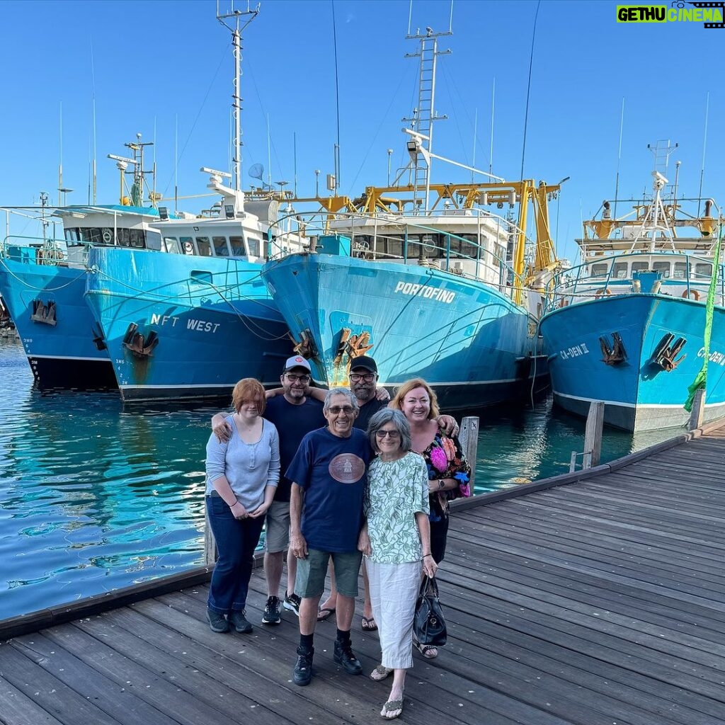 Shelly Horton Instagram - Perth-onality plus! Hello from WA. I’m with Darren’s family for Christmas! Moppie, Poppie, Chad, Lilly, Darren and me! Fremantle, Western Australia