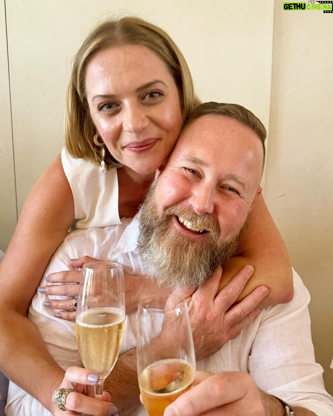 Shelly Horton Instagram - Only @hunkies_news could have a birthday on New Year’s Eve! It’s like the world celebrates her! The best 40th for the best gal. The food was amazing the group was fascinating and oh boy did we have fun. Happy birthday Jo and to everybody else Happy New Year! Promenade Bondi Beach
