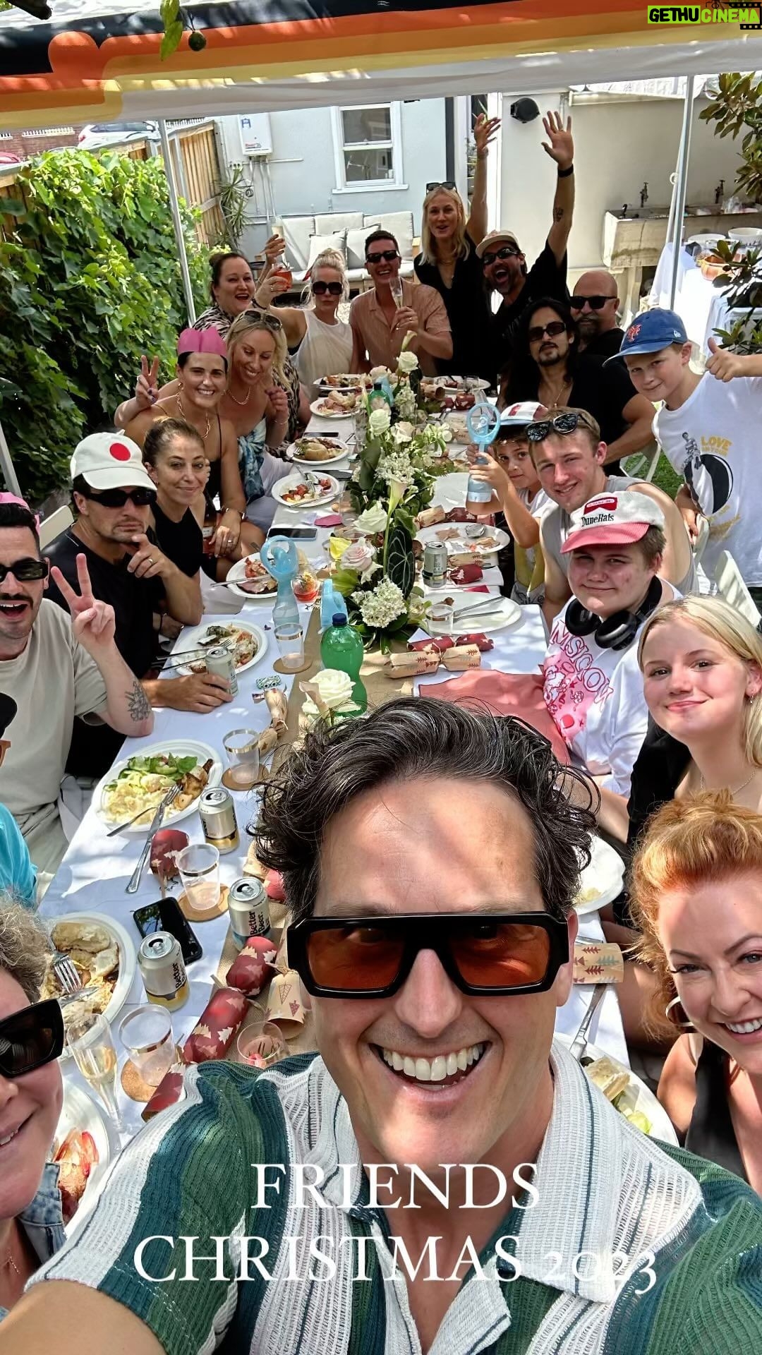 Shelly Horton Instagram - Friend’s Christmas 2023. 42 degrees yet Santa still visited. Pretty impressive work Santa (@tnic555) We renamed the reindeers Swelter, Manky, Shvitzen, Blizten etc Thanks to @alexanderneeds @raymondpalmer for hosting us all. #friendsarefamilywechoose #christmas #bloodyhot