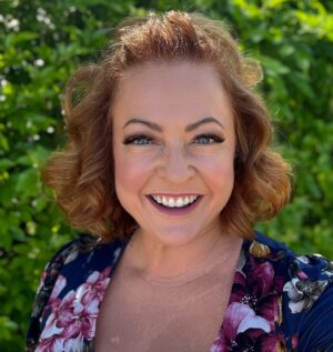 Shelly Horton Instagram - This is the face of a woman who is heading to Sydney but needs to do a @dontsweatitmenopause webinar in the Virgin Lounge just before I fly.  Not ideal.

Let’s hope my fellow travellers like learning about menopause! 

I feel like I should apologise to everyone in here individually! To be fair I would hate me!

What can I say? It’s the crazy end of the year.