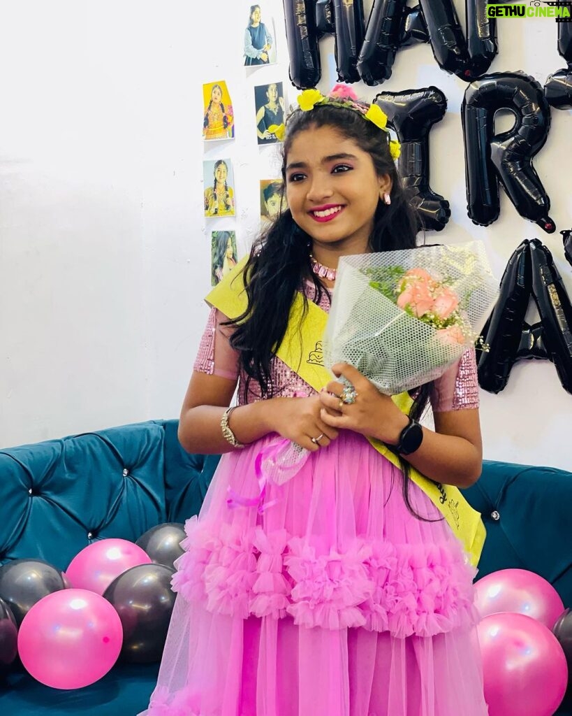 Sherin Thara Instagram - I am blessed & I thank god for every day for everything that happens for me💖 Gorgeous outfit from @rehrakidscouture @rehradesignstudio Thank you sissy for this beautiful outfit customised to my own day for my special day 💖 Thank you event planner for this beautiful decoration & organised planning @namma_veetu_festival #babysherin #babymayu #mayu #baakyalakshmi #vijaytelevision #instadaily #instagood #outfitoftheday #birthday #happy #celebration #celebrity #ballgown #collaboration