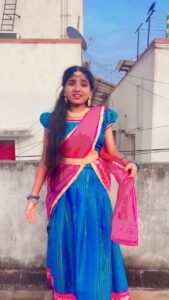 Sherin Thara Instagram - Ithu kuda ungaluku theriyala?? 😆😆😆 #babysherin #mayu #baakyalakshmi #vijaytelevision #dance #trending #trendingreels #dancereels #instagram #instagramreels #instapost #explore #explorepage #goodvibes #positivity #positivevibes #likes #recent4recent