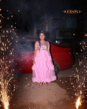 Sherin Thara Instagram - I am blessed to have so many great things in my life-family,friends & god.#grateful 

Beautiful pink grand gown customised by @rehradesignstudio @rehrakidscouture 
I loved this dress so much becoz of comfort ,fit perfect & beautiful unique design.
Always My favourite shop & I bought dresses always specially my own day my birthday special ❤️
Kindly check out their page❤️

One of the best surprise  I ‘ve ever received ❤️ @namma_veetu_festival I am totally impressed ❤️

#babysherin #babymayu #mayu #baakyalakshmi #vijaytelevision #vijaytv #birthday #happy #celebration #instadaily #instagood #instamood #insta