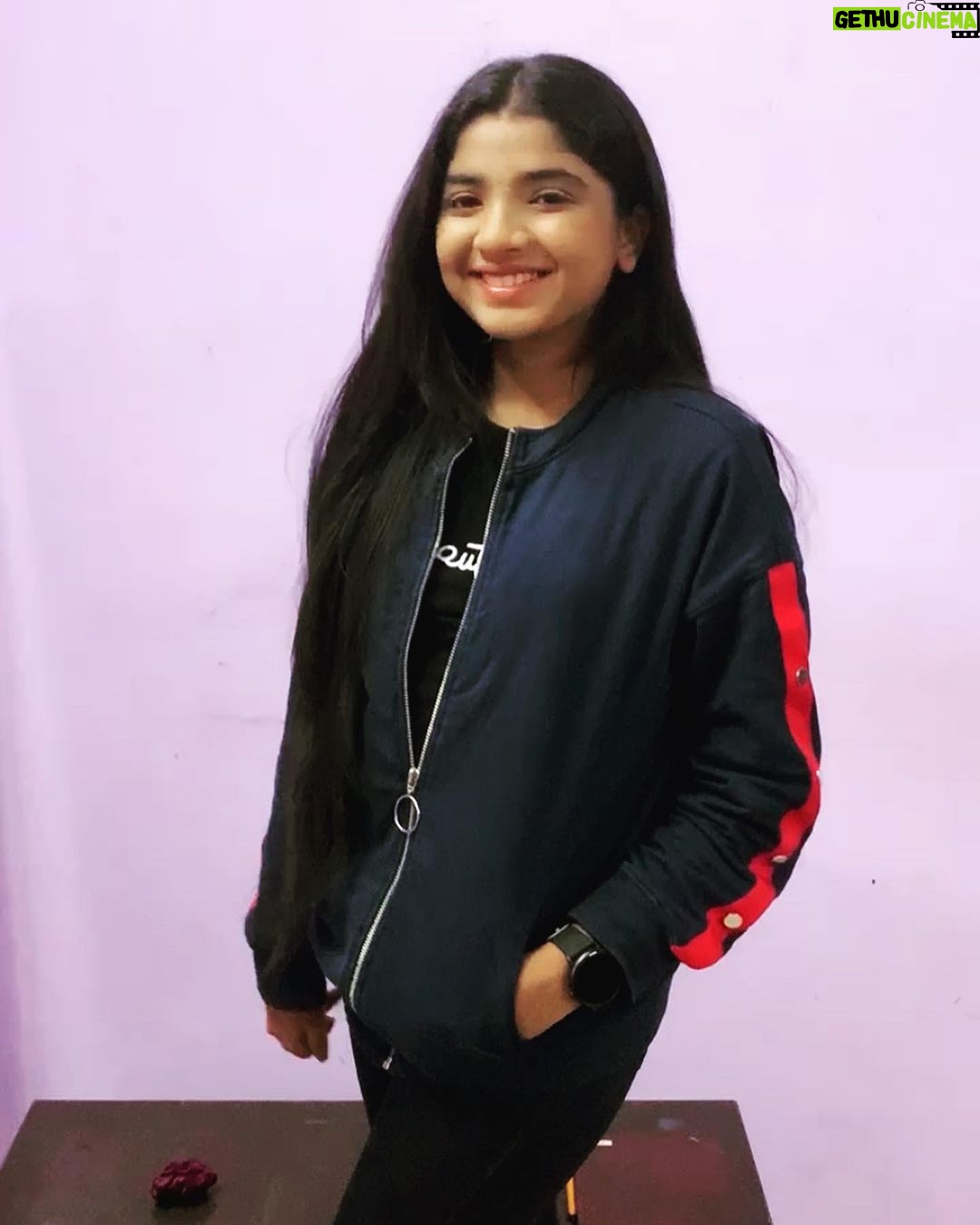 Sherin Thara Instagram - Nothing can bring you happiness but yourself🌿 Sunday shoot🎥 #babysherin #babymayu #mayu #babyshruthi #baakyalakshmi #vijaytelevision #trending #explore #explorepage #goodday #instadaily #instagram #instagood #instamood #happy #fun #love #instapost #instafashion #instalike #instafollow #likes #follow #recent4recent #zara #universe #gratitude #positivity #goodvibes Shoot