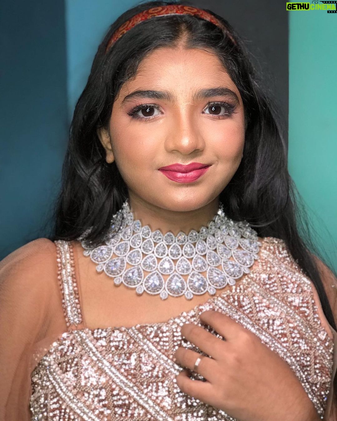 Sherin Thara Instagram - Beauty is power & your smile is your sword❤️ Gorgeous pics coming soon❤️ Beautiful look @d_elegance_maker #babysherin #babymayu #mayu #baakyalakshmi #vijaytelevision #trending #trendingnow #explore #explorepage #instapost #instagram #instadaily #picoftheday #photography #photoshoot #beauty #makeup #mua #look #smile