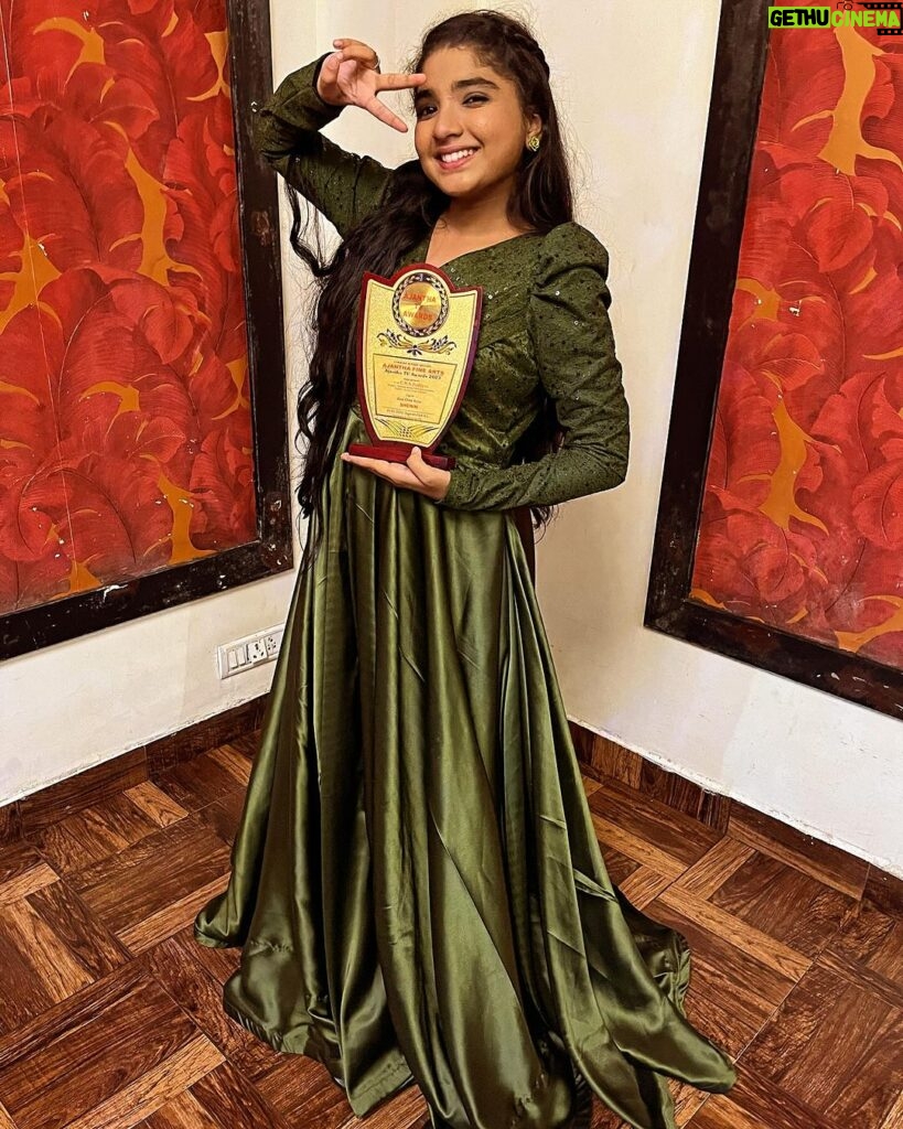 Sherin Thara Instagram - Started off the New year with an award Jan 1 st 2024✨❤️ thank you all thank you for this award from ajantha fine arts team #gratitute thank you guys it s all about from you love u all❤️ Thank you universe❤️ Gorgeous gown customised by my favourite Instagram page @minime_by_arjocouture Thank you sis you have some magic with your hands excellent stitching fits perfectly 👗 Really amazing you did exactly what I asked for thank you .really I am satisfied with my outfit. you made my day✨ Kindly check out their page friends she will do some magic with your own customised unique outfit for your special days @minime_by_arjocouture #babysherin #babymayu #mayu #baakyalakshmi #vijaytelevision #newyear #award #positivity #explore #outfitoftheday #outfit #instapost #janaury2024