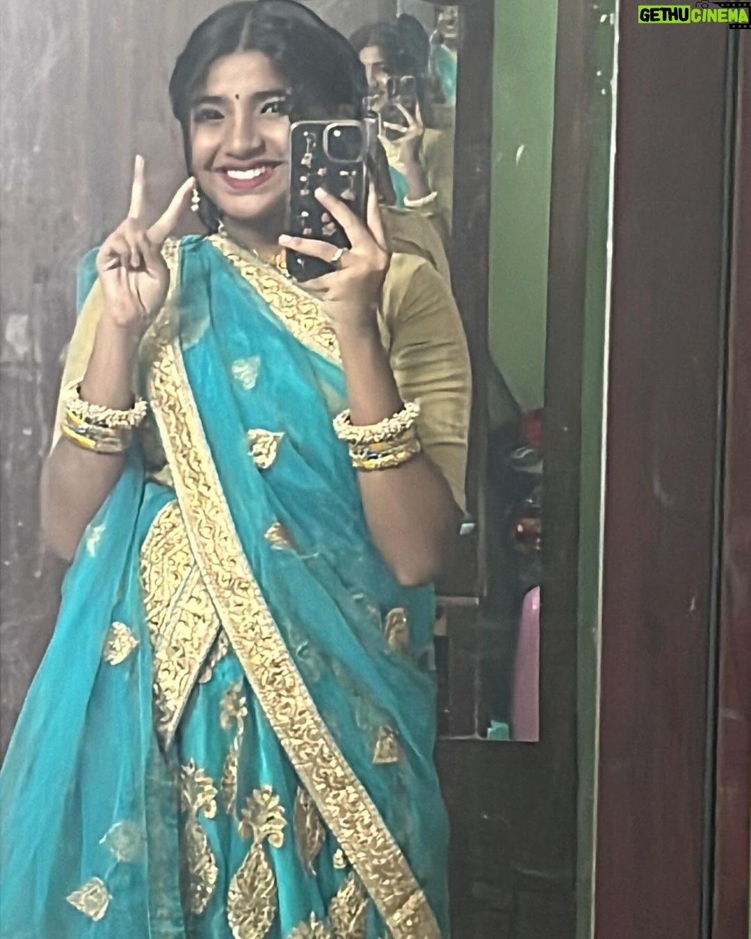 Sherin Thara Instagram - I am sending this mirror selfie to NASA Because I’m a star✨⭐️🌟💫✨🎖️ #babysherin #babymayu #mayu #baakyalakshmi #vijaytelevison #instagood #instadaily #instagram #insta #explore #snap #halfsaree #traditional #classic
