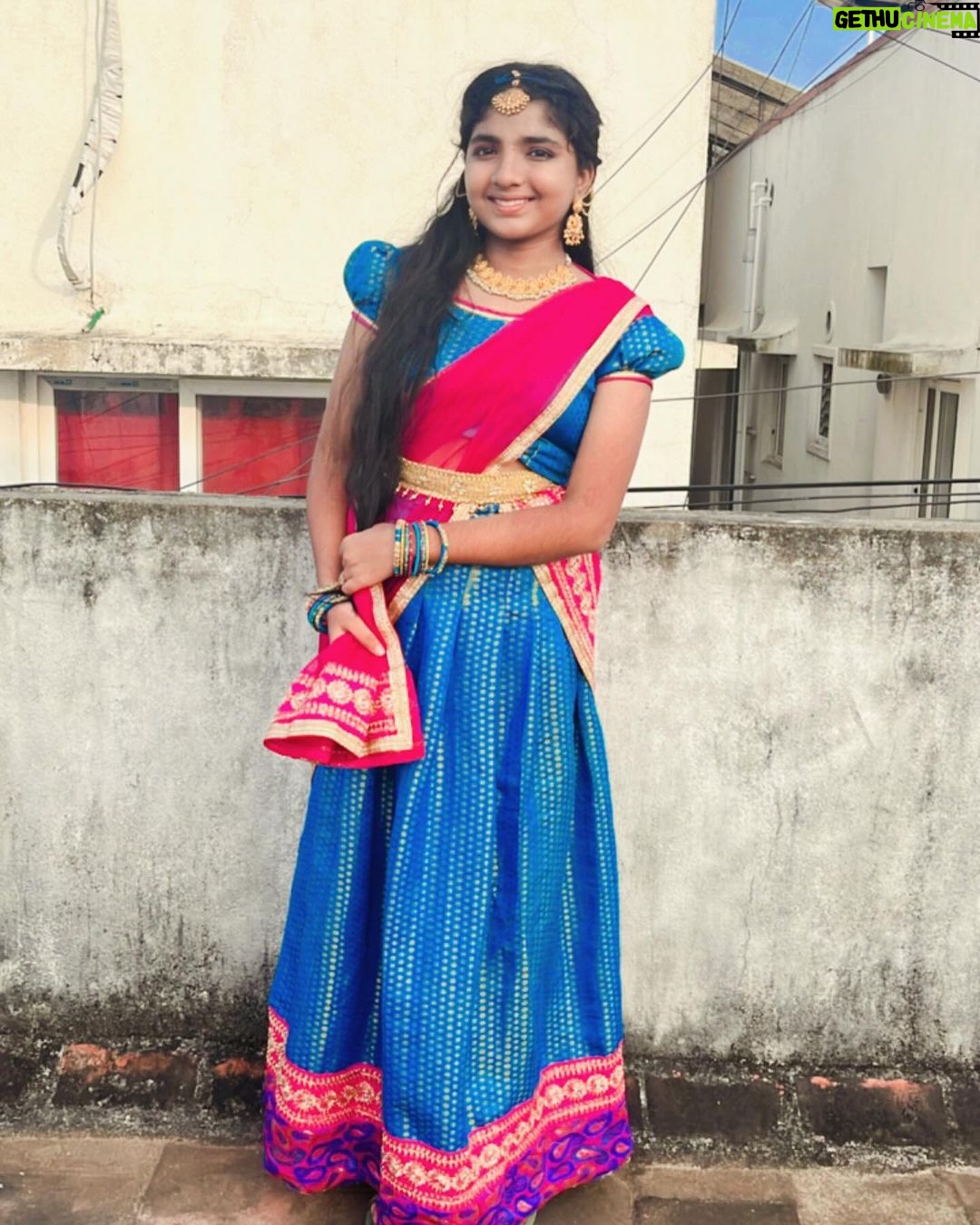 Sherin Thara Instagram - Anaivarukum iniya thai pongal nal vazhthukal🌞☀️⛅️ #babysherin #babymayu #mayu #baakyalakshmi #vijaytelevision #vijaytv #instadaily #pongalcelebration #celebrity #happy #fun #pongal #instapost #insta #instagram #outfitoftheday