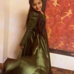 Sherin Thara Instagram - Started off the New year with an award Jan 1 st 2024✨❤️ thank you all thank you for this award from ajantha fine arts team #gratitute thank you guys it s all about from you love u all❤️ Thank you universe❤️ Gorgeous gown customised by my favourite Instagram page @minime_by_arjocouture Thank you sis you have some magic with your hands excellent stitching fits perfectly 👗 Really amazing you did exactly what I asked for thank you .really I am satisfied with my outfit. you made my day✨ Kindly check out their page friends she will do some magic with your own customised unique outfit for your special days @minime_by_arjocouture #babysherin #babymayu #mayu #baakyalakshmi #vijaytelevision #newyear #award #positivity #explore #outfitoftheday #outfit #instapost #janaury2024