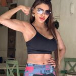 Sherlyn Chopra Instagram - तक़दीर पर नहीं, ख़ुद की मेहनत पर भरोसा रखो!!! #attitude #life #ﬁtness 🔥🔥🔥