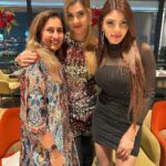 Sherlyn Chopra Instagram - Thanks Shehla ji & Sharon for all the love, warmth, cuddles, giggles, laughter and gifts! Thanks for the kind hospitality! ❤️🙏🏻 #gratitude #love #family