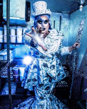 Sherry Pie Instagram - Alright everyone, Chillllll! 🥶❄️🥶
Art by Penguins
#art #ice #cold #winter #blue #snowmiser #queer #photography #queerart #gay #tophat #nyc #drag #dragqueen #sherrypie #mrfreeze #chill #makeup #campclassic #snow  #fantasy #frozen #batman #cosplay #beauty #iceicebaby #freezerburn #funny #funnylady #melt