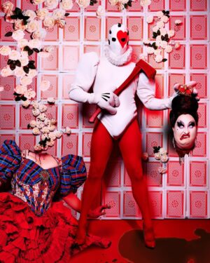 Sherry Pie Instagram - OFF WITH HER HEAD!!! OFF WITH HER HEAD!!! By order of the Queens, that’s what they all said!
Art by Humans 
🌹❤️💔❤️💔🌹
#art #drag #dragqueen #happy #phtography #queer #queerartist #gay #mentalhealth #rose #spooky #laugh #sherrypie #bpdawareness #queenofhearts #breakthestigma #disney #nyc #camp #halloween #proud #makeup #lgbt #queerart #gayart #comedy #pride #wonderland #aliceinwonderland #biggirl