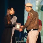 Shilpa Shetty Instagram – #IndianPoliceForce came together in full force to commemorate and honour the sacrifices our bravehearts selflessly make in the line of duty🇮🇳
Humaari Indian Police Force ko mera Sashtang Dandavat Pranaam 🙏
Jai Hind 🫡

#IndianPoliceForceOnPrime, out tomorrow only on @primevideoin.

#NationalPoliceMemorial 

@itsrohitshetty @sidmalhotra @vivekoberoi @talwarisha @rohitshettypicturez @reliance.entertainment @sushwanth @tseries.official @delhi.police_official @pfwsofficial @dtptraffic 

#ShilpaTaraShetty 🌟