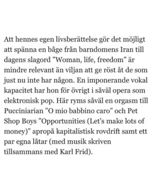 Shima Niavarani Instagram - Men alltså wooow. Jag har inte fortfarande inte landat efter premiär!! Är djupt djupt tacksam och överväldigad av all respons men försöker hålla mig samman och inte känna allt på en gång, tills jag har chans att vila. Igår körde jag dubbla shower på Rival och IKVÄLL är det en extraföreställning på Rival kl 18 innan jag drar ut på landsturné! Vi ses! Puss från en pirrig och emotionell torktumlare ♥️😭