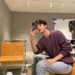 Shin Yong-seok Instagram - 남친짤이렇게찍는건가 Nudake
