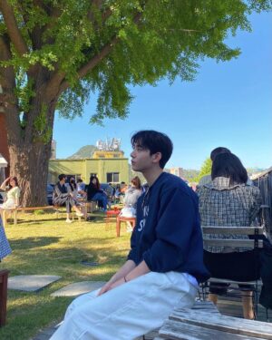 Shin Yong-seok Instagram - 오랜만☀️