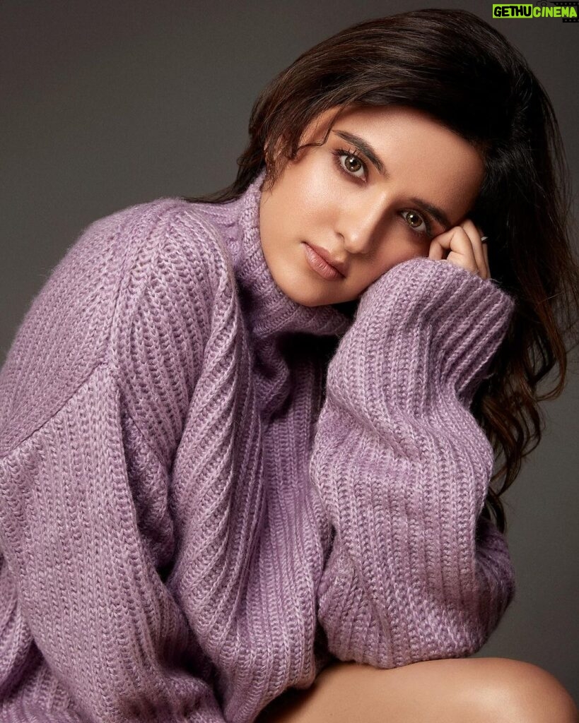 Shirley Setia Instagram - Winter wonderland 💜❄☃ Photos by : @rahuljhangiani HMU by : @florianhurel Assisted by : @bhaktilakhani Outfit : @prose.stories Earrings by : @timelessjeweleby_s Styled by- @anishagandhi3 @rochelledsa Assistant stylist- @_m.a.h.i._