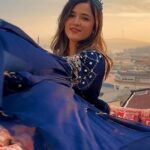 Shirley Setia Instagram – Welcoming the new year in Istanbul 💙❤️ 
#HappyNewYear everyoneeee!! 

Video: @ist_irina_photo 💫 

#istanbul #turkey #shirleytravels #reelitfeelit #trending Istanbul, Turkey