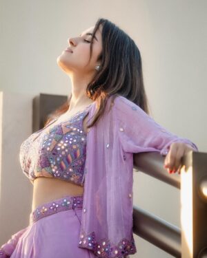 Shirley Setia Instagram - Lavender lovinnn 💜

Styled by @akankshakawediastyle
Outfit by @richajaisinghanilabel
Jewels by @kyzaindia 
Photography by @manaskhuman