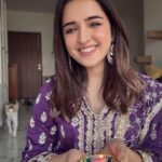 Shirley Setia Instagram - Happpy Diwaliii everyoneeee!! May this Diwali bring a lottt of lighttt and lovee in all your lives 💙💜 Outfit: @shopmulmul