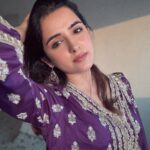 Shirley Setia Instagram - Happpy Diwaliii everyoneeee!! May this Diwali bring a lottt of lighttt and lovee in all your lives 💙💜 Outfit: @shopmulmul