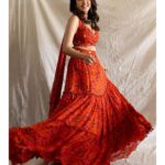 Shirley Setia Instagram - Just looking like a wow 👻❤️ Photos by @devsphotographyofficial Styled by @akankshakawediastyle Outfit by @silkybindraofficial Jewellery by @sangeetaboochra Makeup by @blendingiscardio Hair by @the_art_case_byfarah