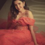 Shirley Setia Instagram - My Cinderella moment at SIIMA 💖 For @siimawards Photos by @adnan.a.abbas Styled by @akankshakawediastyle Outfit @nourbyneharika Jewellery @the_jewel_gallery