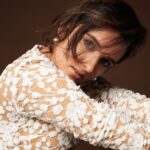 Shirley Setia Instagram - Its in the eyes 🤎 #SachBataMujhe Photo by : @rahuljhangiani HMU by : @florianhurel Assisted by : @bhaktilakhani Outfit: @nadinemerabi Styled by: @anishagandhi3 @rochelledsa