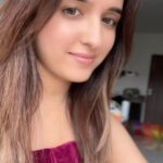 Shirley Setia Instagram - Shayad tumhe main chahti hoon 😛🧐😘💘 #SachBataMujhe #trendingreels #shirleysetia #arjunkanungo #trending #reelitfeelit