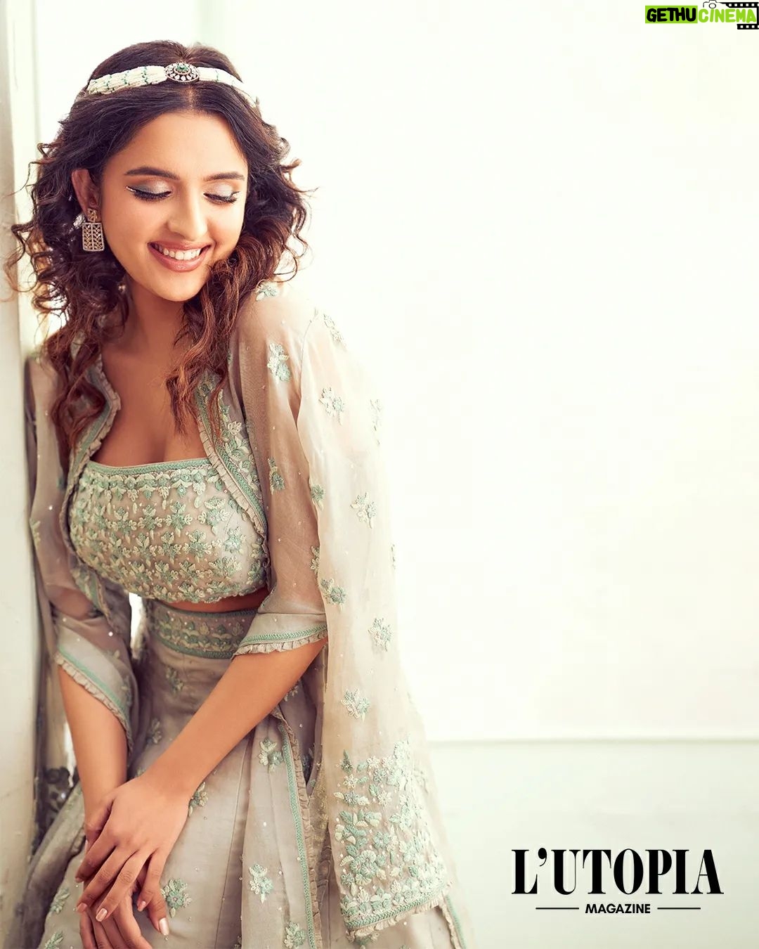 Shirley Setia Instagram - "I started my journey as a singer. It just so happened that it started that way because I never knew that I had this unexplored love for music and unexplored love for performing and singing." . Artist: Shirley Setia @shirleysetia Magazine: L'utopia Magazine @lutopiamagazine Founder/EIC: Aparajita Jaiswal @davis_griffo Founder: Rahul Kumar @thewildstallion.in Outfit: Trisvaara @trisvaara Jewellery: Jewel Hub @_jewel.hub Photographer: Rohn Pingalay @rohnpingalay Retoucher: Harry @hqbe_retouch Makeup Artist: Juveria Khan @juveria_k Makeup Assistant: navelinandgaonkar4 Fashion Stylist:Shrreeya Shorewala @sshorewala Fashion Styling Assistant: @illustrations.by.swarda_ @khusshiii.k Interview: Aparajita Jaiswal @davis_griffo Location: 211 Studio Mumbai @studio211mumbai Studio 211