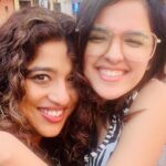 Shirley Setia Instagram - Here’s how this came about: the wonderful @shirleysetia came in to sing her new song #KahoNa and also to bring me macaroons which she eats only when I’m around 😃then she reverse-interviewed me for a short bit about my singing career from long ago and how, I would before coming into the studio at Red FM, most likely be found singing the night before! I wasn’t sure I could still hit the high notes so she said ‘sing this one’ and we started with this delicious song . That’s that… the most impromptu collab ever that was strummed for by her partner is song who played the guitar! Not bad, eh? Her song on my favourite Campaign #pyaasbujhaayegakya goes up now. Listen and carry some extra bottles of Water to share this morning? She’s fab we know and an Internet and song lover’s darling… so Here #shirleysetia x #Malishka ;) #mumbaikirani #redfm #jamming