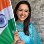 Shirley Setia Instagram - Jai Hind 🇮🇳🙏🏻 Happy Independence Day to alll the Indians around the world!! 🧡🤍💚
