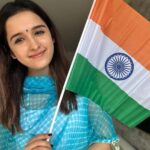 Shirley Setia Instagram – Jai Hind 🇮🇳🙏🏻 

Happy Independence Day to alll the Indians around the world!! 🧡🤍💚
