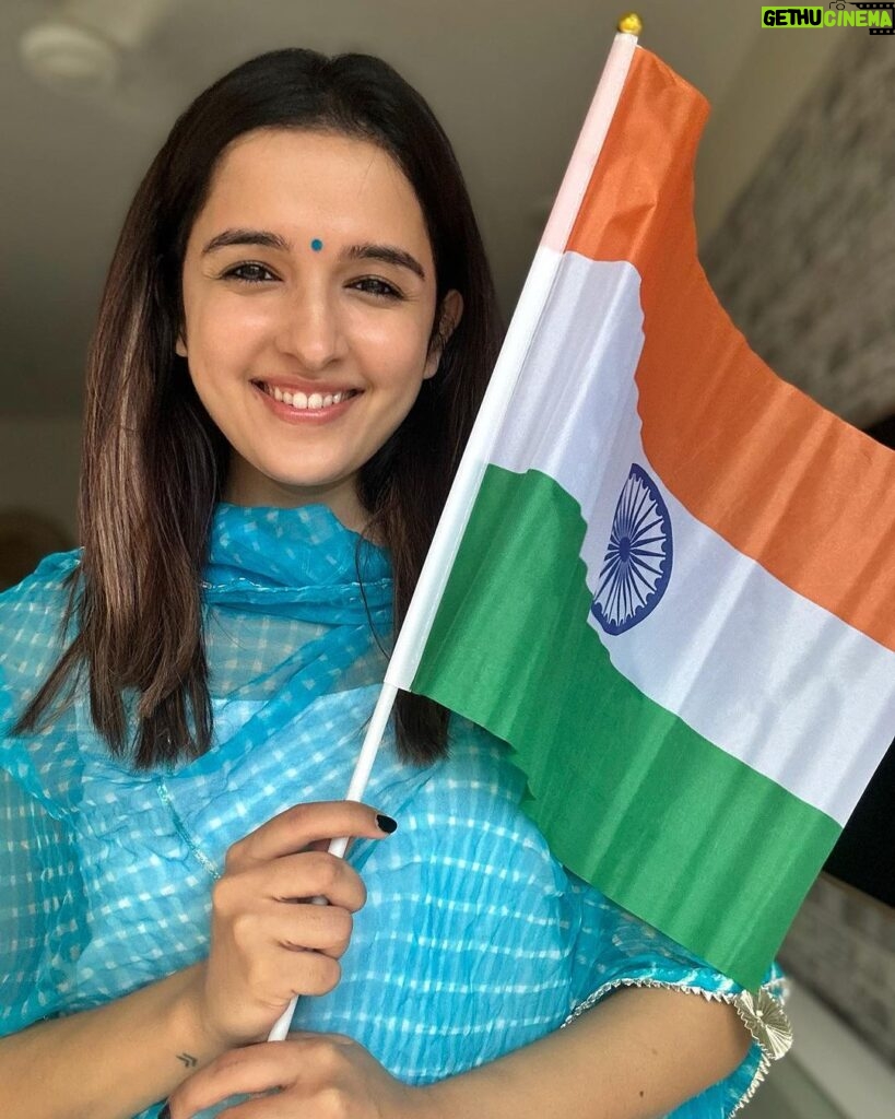 Shirley Setia Instagram - Jai Hind 🇮🇳🙏🏻 Happy Independence Day to alll the Indians around the world!! 🧡🤍💚