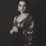 Shirley Setia Instagram - Something about black & white 🤍 Styled by @akankshakawediastyle Outfit: @kaaishabyshalini Jewellery: @notandas_jewellers Stylist jewellery: @styled_bytan PR for Jewellery: @aaayeshamehta HMU: @juveria_k Assisted by: @navelinandgaonkar4 Photographer: @riturajdharwadkar