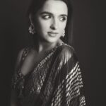 Shirley Setia Instagram - Something about black & white 🤍 Styled by @akankshakawediastyle Outfit: @kaaishabyshalini Jewellery: @notandas_jewellers Stylist jewellery: @styled_bytan PR for Jewellery: @aaayeshamehta HMU: @juveria_k Assisted by: @navelinandgaonkar4 Photographer: @riturajdharwadkar