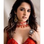 Shirley Setia Instagram - Just looking like a wow 👻❤️ Photos by @devsphotographyofficial Styled by @akankshakawediastyle Outfit by @silkybindraofficial Jewellery by @sangeetaboochra Makeup by @blendingiscardio Hair by @the_art_case_byfarah