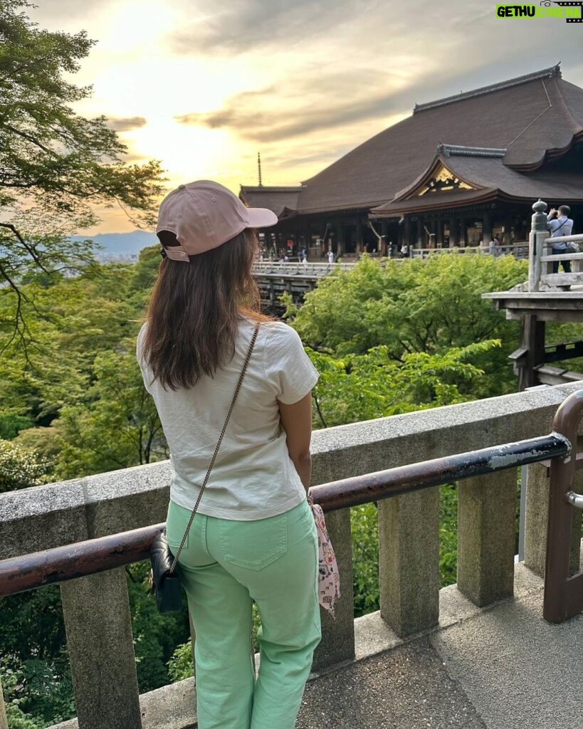 Shirley Setia Instagram - Serene and pure 🥹🙏🏻🇯🇵 P.S. felt like i was in ghost of tsushima 🥹 #ShirleyTravels #Kyoto #Japan #travel #ghostoftsushima #shirleysetia Kiyomizu-dera