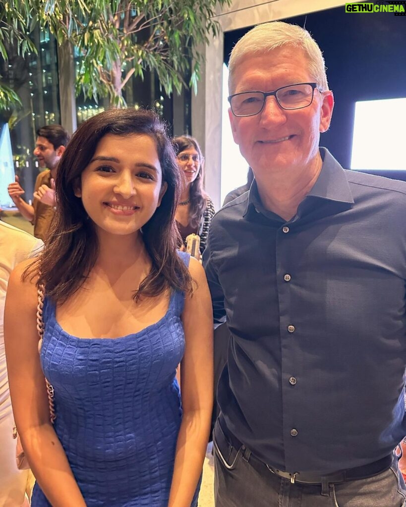 Shirley Setia Instagram - Met 2 great visionaries at the Apple event yesterday. One who is the visionary of the brand that has been a part of my journey since the beginning, and one whose music has inspired me always! #timcook @arrahman @apple Apple BKC