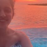 Shirley Setia Instagram - Sunsets 🥹❤️ . . . . . @lemeridienmaldives @coastalinofficial #shirleytravels #shirleysetia #reelitfeelit #trending #travel #maldives #lemeridien #coastalin #lemeridienmaldives