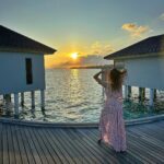 Shirley Setia Instagram - Soaking in the Maldivian #goldenhour 😉🧡 . . . @lemeridienmaldives @coastalinofficial #shirleysetia #maldives Le Meridien Maldives Resort & Spa