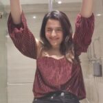 Shirley Setia Instagram - Get ready with goofy me 🤪💃🏻🙋🏻‍♀️ #trending #trendingaudio #shirleysetia #grwm #reelitfeelit